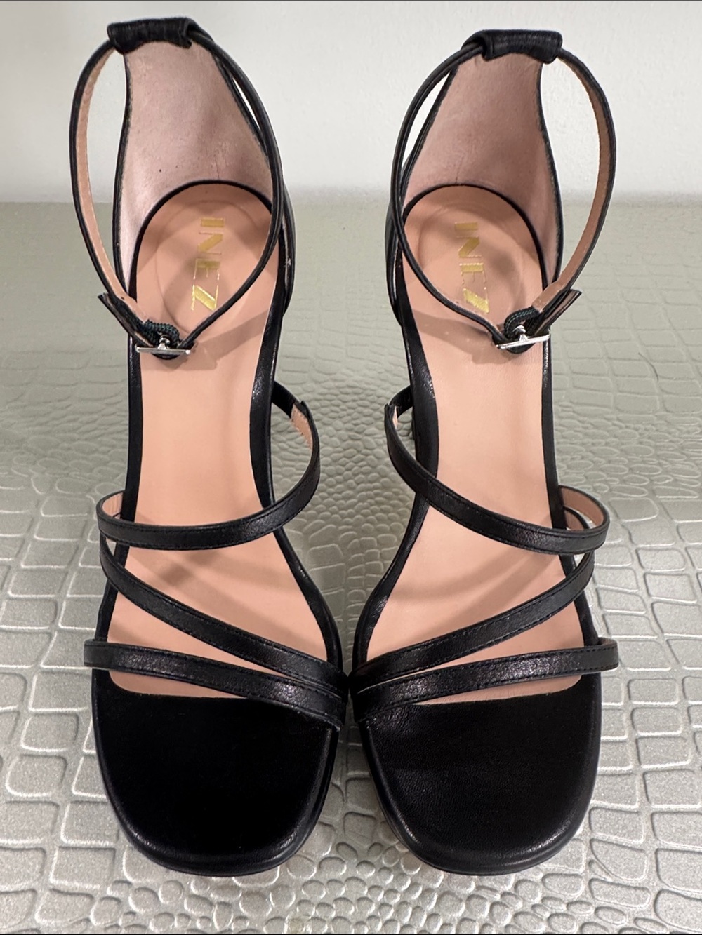 New Inez Bianca Black Heels sz 6M